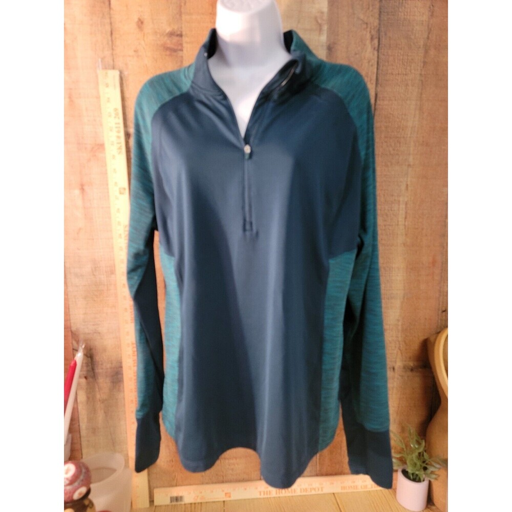 Danskin Now Women’s stretch jacket new size XL Green and Black. ￼